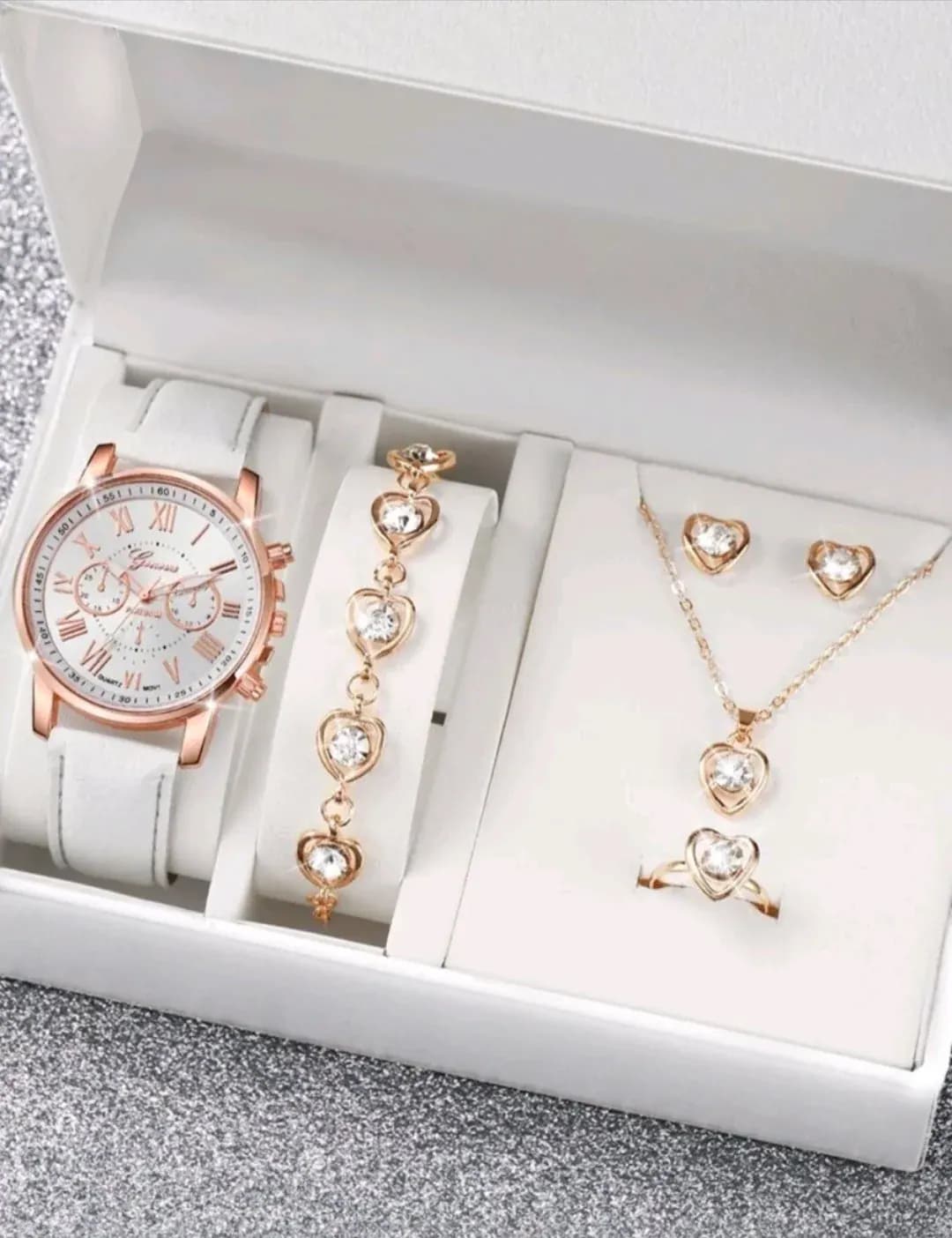 Elegant 5-Piece Women's Watch and Heart Jewelry Gift Set