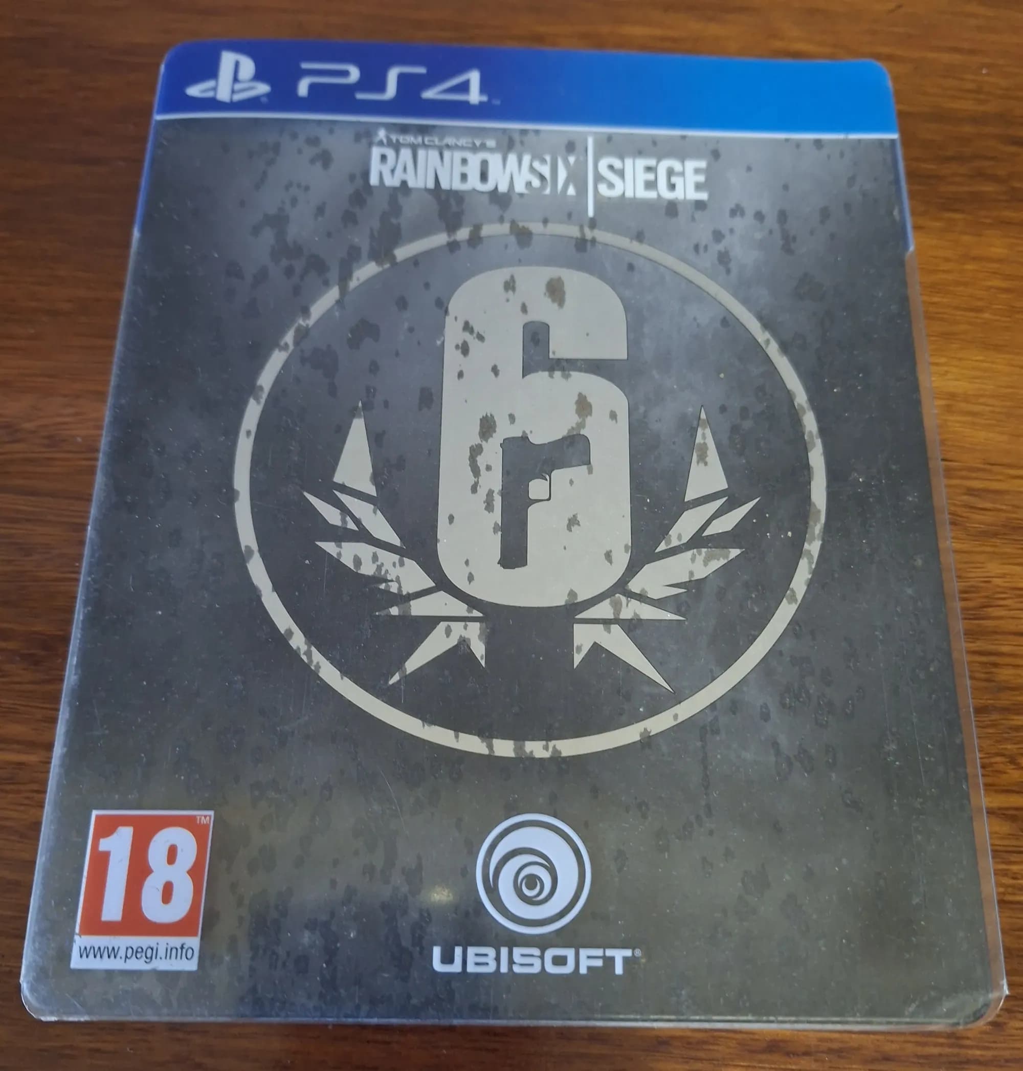 Rainbow Six Siege Steel Book Edition (PS4)